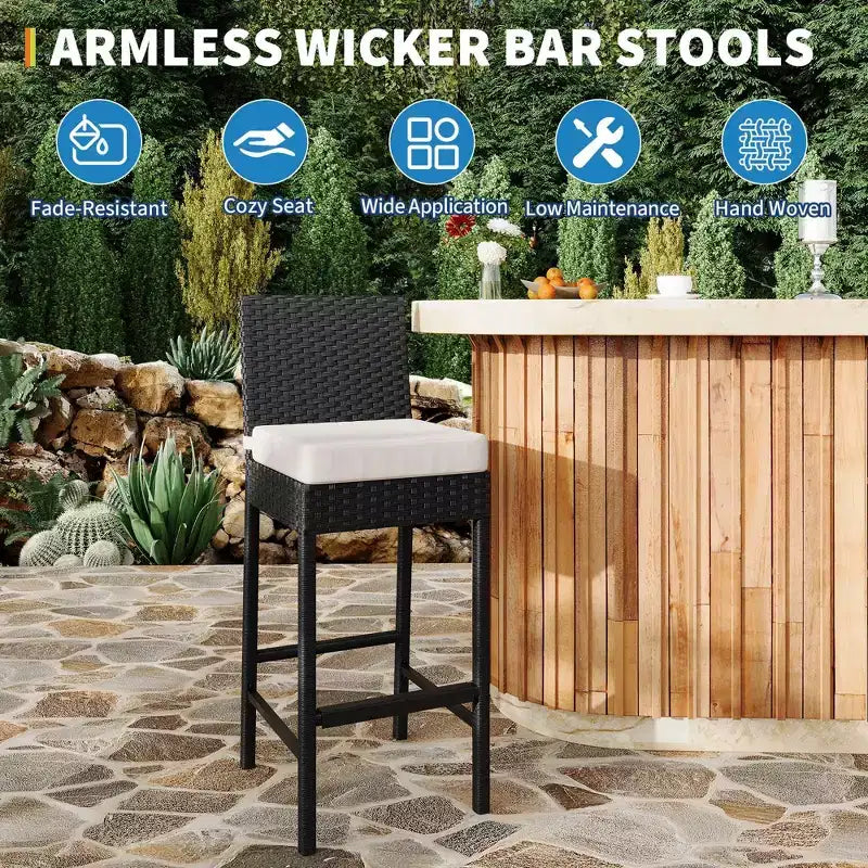 Ensemble de tabourets de bar en rotin d'extérieur