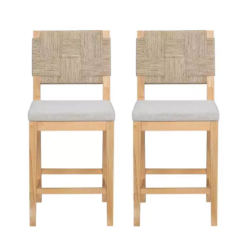Tabouret de bar en rotin tressé et hévéa avec coussin