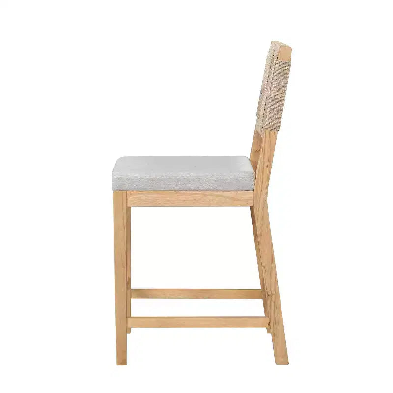 Tabouret de bar en rotin tressé et hévéa avec coussin