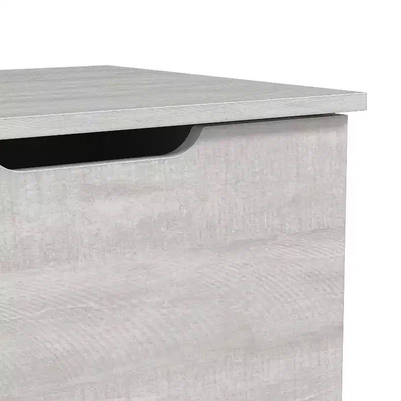 Table de chevet à deux tiroirs