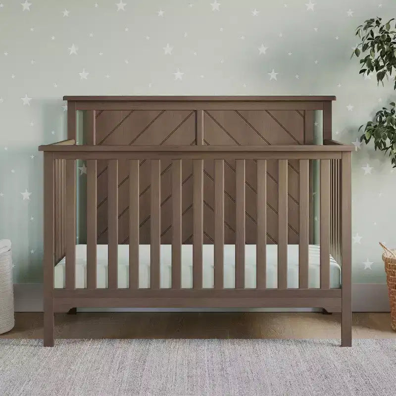 Lit bébé multifonctionnel quatre-en-un
