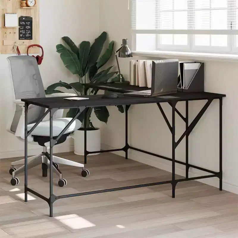 Bureau en chêne brun.